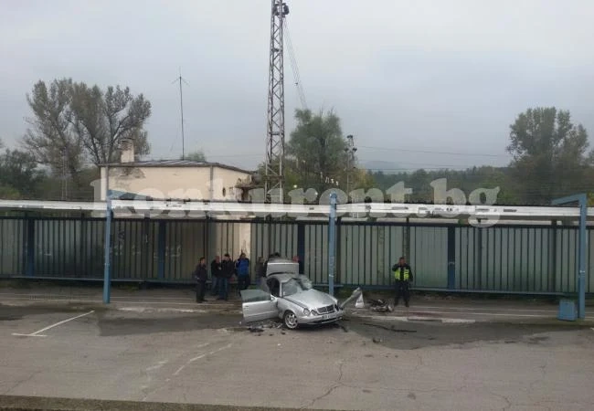 Жестока катастрофа на автогарата в Мездра