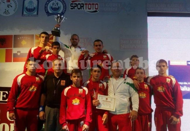 Марио Емилов зарадва Оряхово и България с бронз и купа в Бурса