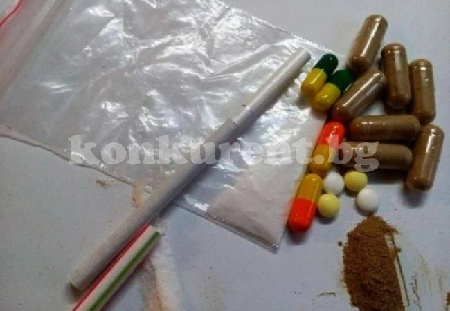 Ужас в България! Нова дрога от Китай избива ученици моментално, не е тествана дори върху мишки