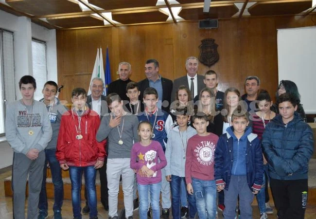 Кметът на Видин награди СК Ванто – машината за медали
