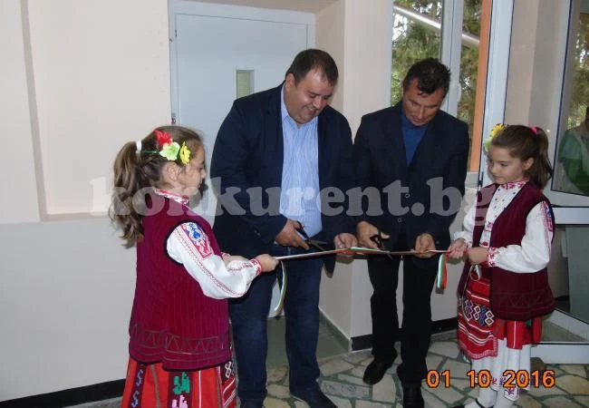 Поликлиниката в Бяла Слатина се сдоби с панорамен асансьор