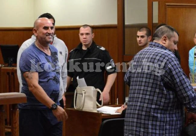 Разследват Ценко Чоков за убийство