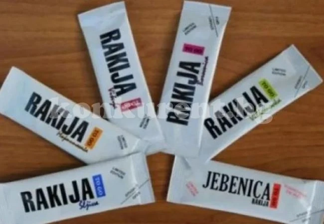 Находчив мъж изкара на пазара ракия... в пакетче