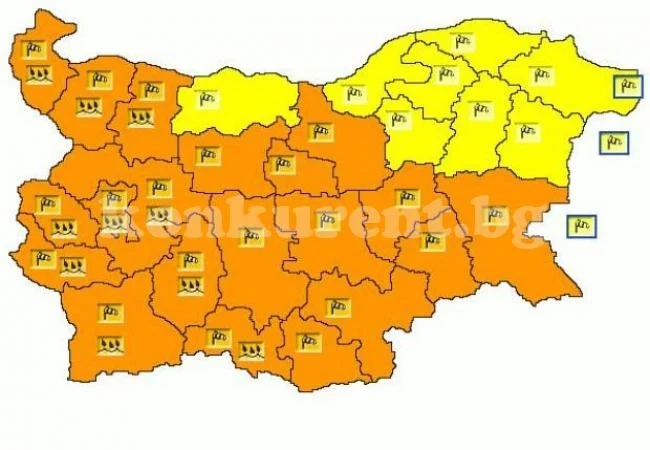 Времето на 8 ноември: Вятърът в цялата страна се усилва, оранжев код за половин България, включително за Северозапада