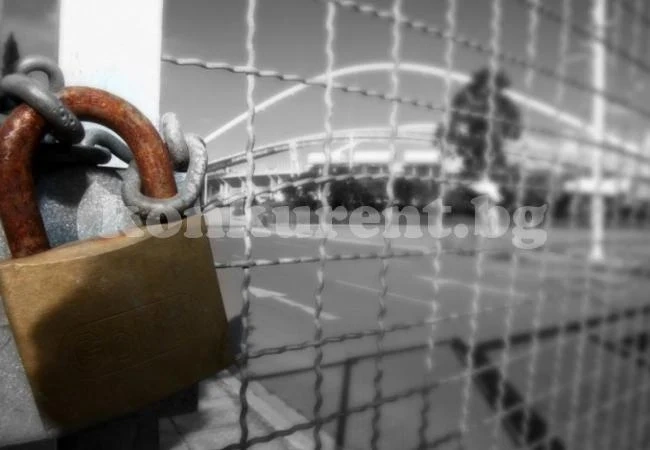 Прекратиха футбола в Гърция