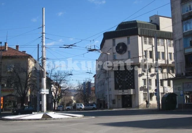 Радев бие с разлика от над 30% Цачева във Враца