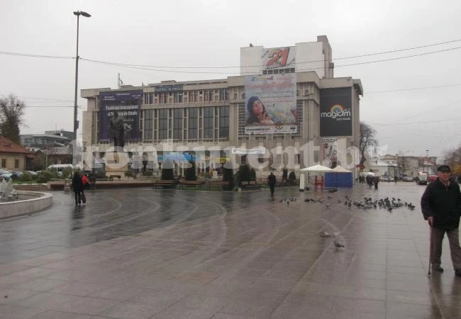 Врачанският театър тръгва на турнета