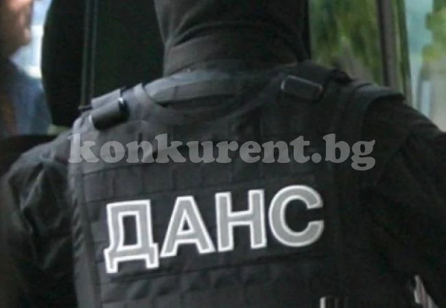 ДАНС пенсионира агенти за милиони