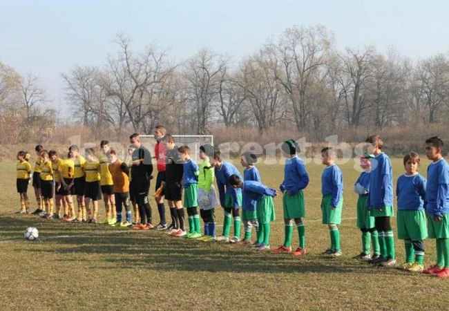 Дунав 2016 би Торпедо на два фронта