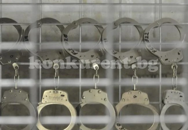 Задържаха жена, взела 30 бона, за да развали черна магия