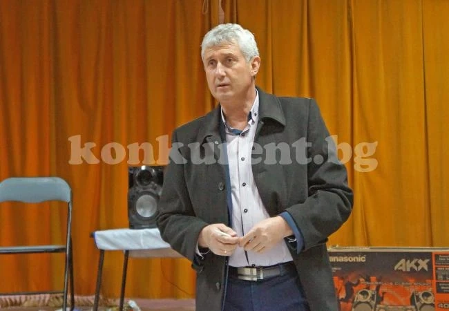 Кметът на община Мездра проведе отчетни събрания в селата