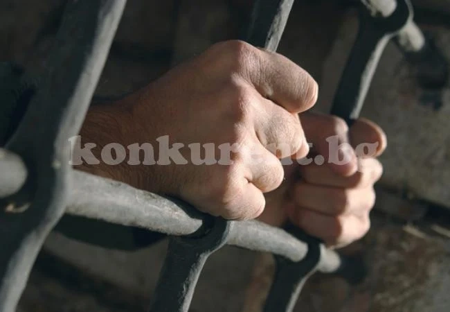 Задържаха в ареста крадец от магазин