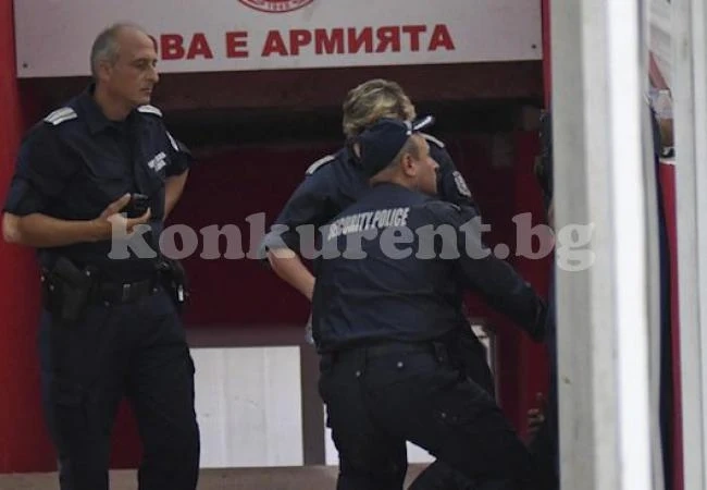 Удължават срока за използване на старите униформи на полицаи и пожарникари
