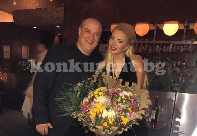 Мис Силикон пръсна 20 бона за ЧРД, Краси Радков й пя на уше!