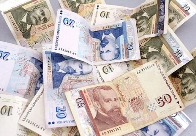 Арестуваха мъж за намерени 500 лева на улицата