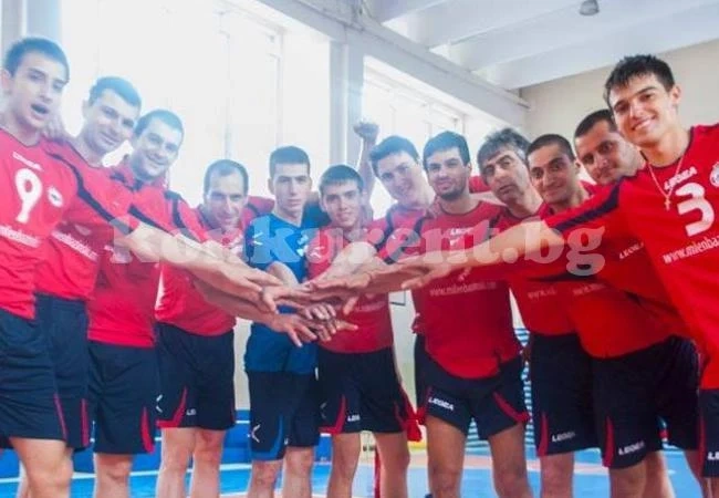 ВК Град би за сефте през сезона