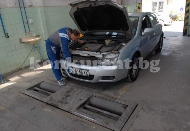 Автомонтьори менте мамят клиенти
