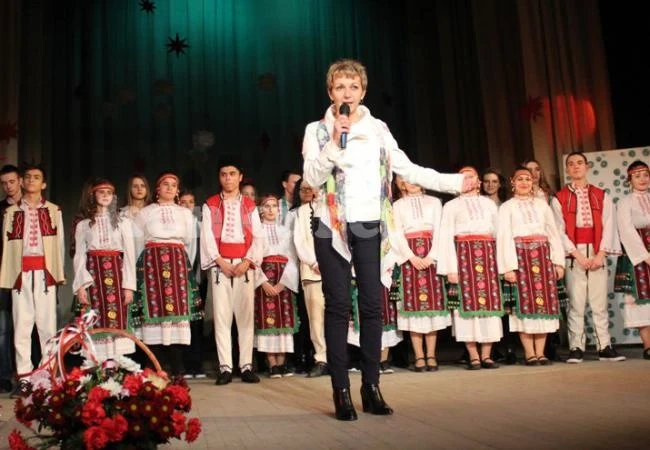 Таланти от видинската математическа гимназия представиха уникален спектакъл