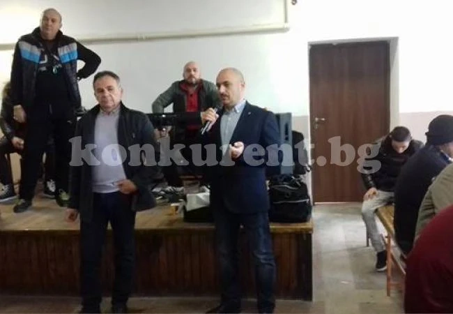 Народен избраник уважи тържество на пенсионери