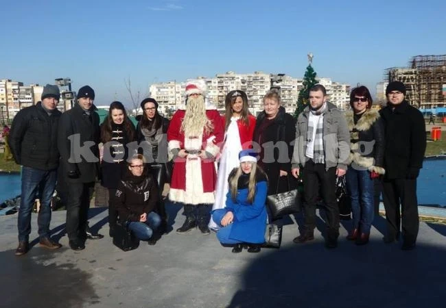 Младежите от ГЕРБ - Враца организираха Коледен празник в ж.к. „Дъбника”