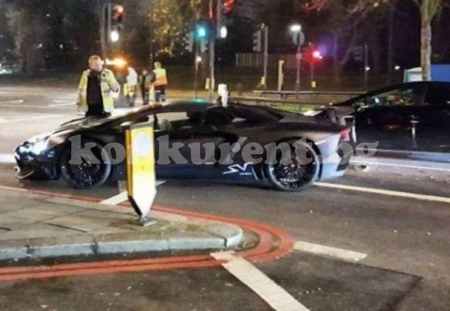 Богат студент разби Lamborghini за над 300 хил. долара (СНИМКИ/ВИДЕО)