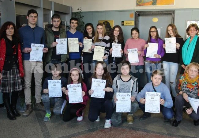 17 ученици представят ППМГ „Екзарх Антим I“ във финала на национално състезание