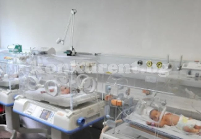Вижте коя роди 5 бебета за 17 минути