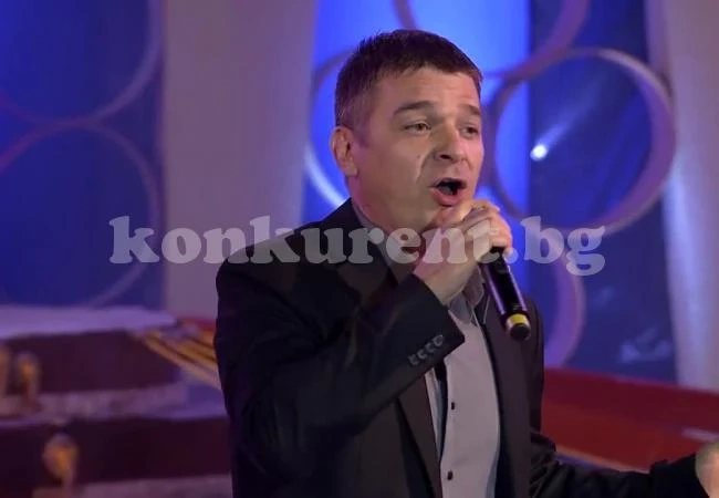 Светлин Миланов пее за Нова Година във Враца