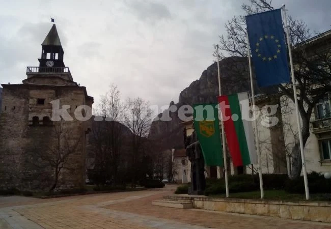 Враца скърби за митрополит Калиник, свалиха знамената наполовина