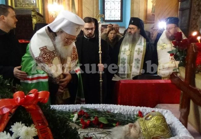 ВИДЕО: Враца се прости с митрополит Калиник /СНИМКИ/