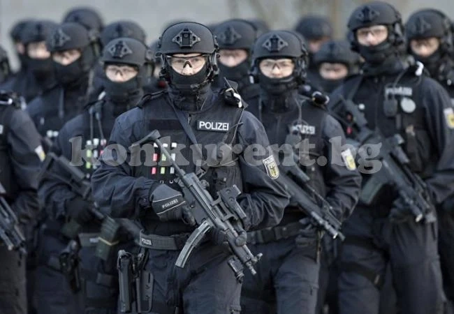 Нова година под полицейска обсада в Европа: страх от отмъщение след атентата в Берлин, без заря в Париж
