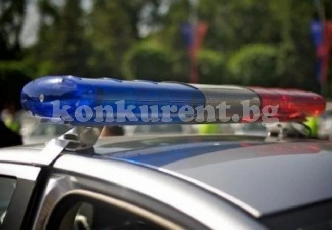 Шофьор помете автобусна спирка, но дошлите полицаи ги очакваше нещо напълно неочаквано (ВИДЕО 18+)