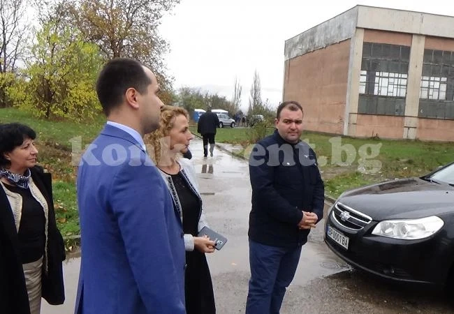 Общината търси пари за ремонт на два спортни обекта