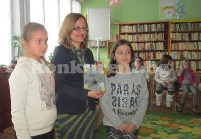 Ученици станаха малки философи в библиотеката