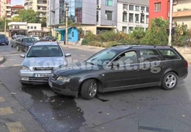 Поредна важна промяна за шофьорите - попълват нов протокол при катастрофа на пътя