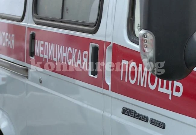 Лекарка от Бърза помощ пусна в интернет с*кс в операционната и СНИМКИ (18+) с труп