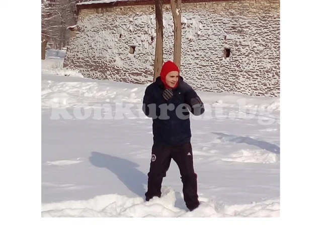 Алекс Димитров е вицешампион по бокс