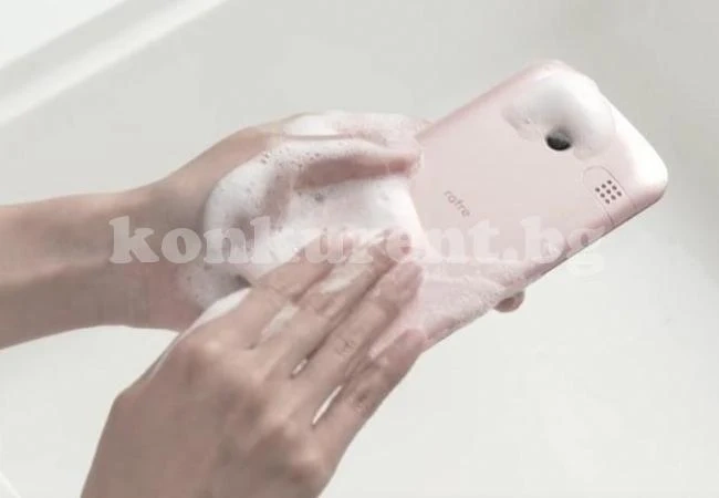 Създадоха смартфон, който може да се мие с вода и сапун (ВИДЕО)