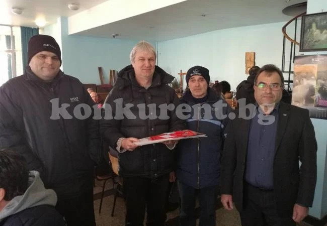 ШК Партизани остави трофея от мемориал по шах в Макреш
