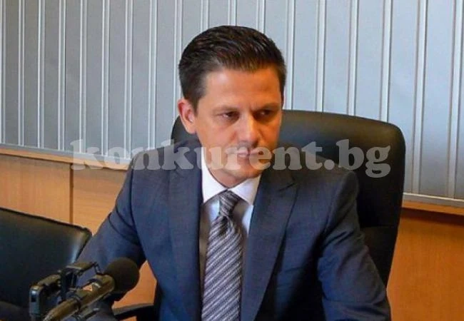 Шефът на КЗП с важни новини за отпадането на роуминга в ЕС