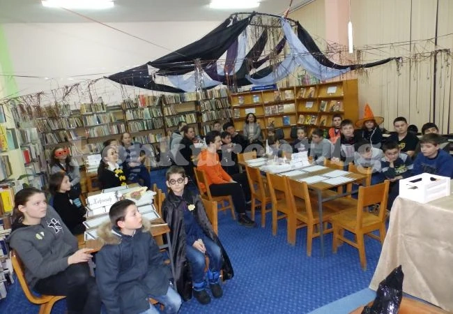 Магьосници се заселиха в монтанската библиотека