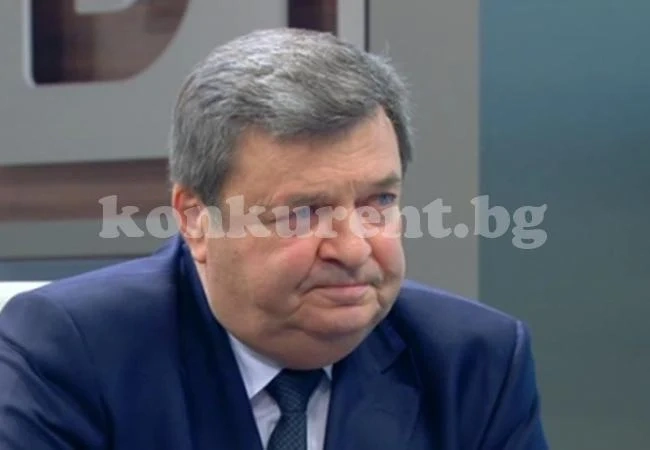 Социалистът Георги Божинов разкритикува остро предложението на Нинова за мандатността
