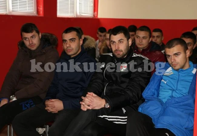 Бдин уреди 5 проверки, картотекират Кебапа и Къро