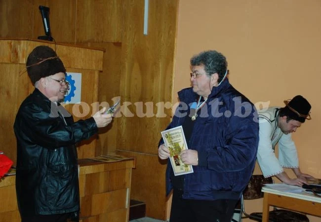 Царят на виното в Монтана получи лозарски ножици
