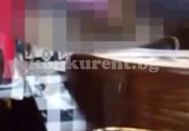 Брутално ВИДЕО разкри как се забавляват учители. Скандалът е огромен!