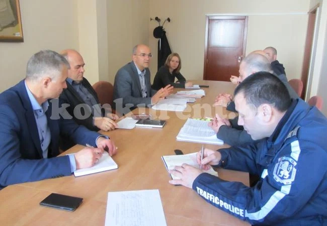 Областната управа бори корупцията по време на избори