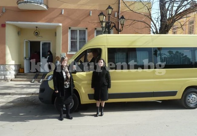 Нов училищен автобус вози учащите в община Борован