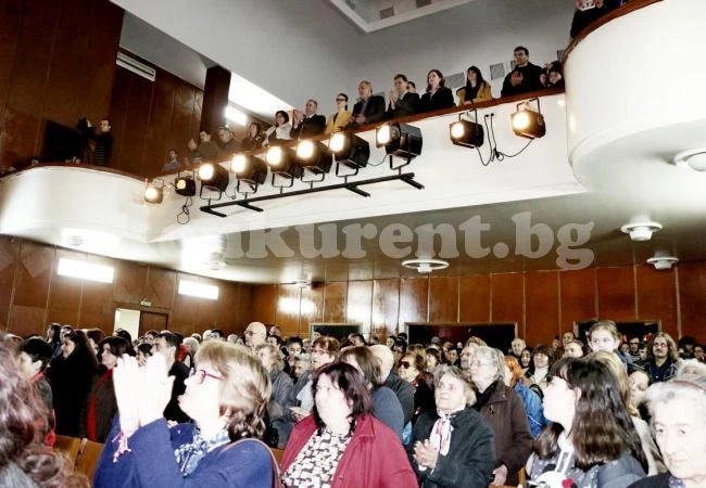 Тържествен концерт в навечерието на националния празник