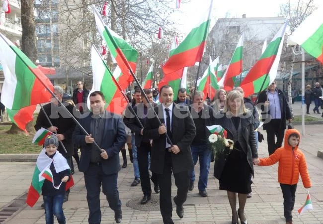 ГЕРБ – Враца отбеляза 3-ти март със шествие и награди