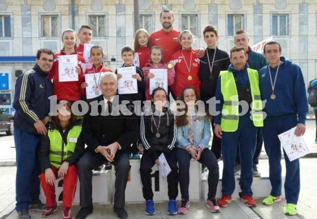 СК Атлет е №1 в юбилейния шосеен пробег „3 март”